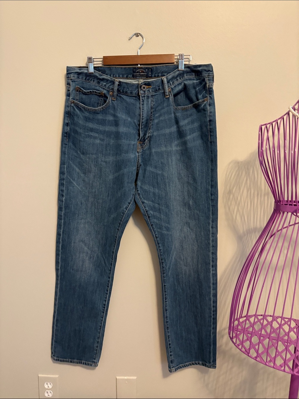 Lucky Brand Indigo Blue Jeans with Branded Button style 410